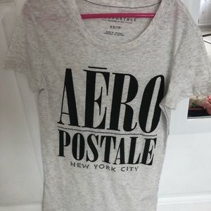 AEROPOSTALE T-SHIRT PERFECT CONDITION SIZE XS